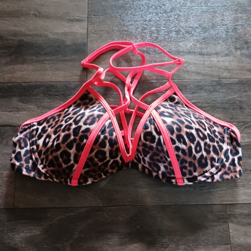 Pink bikini top